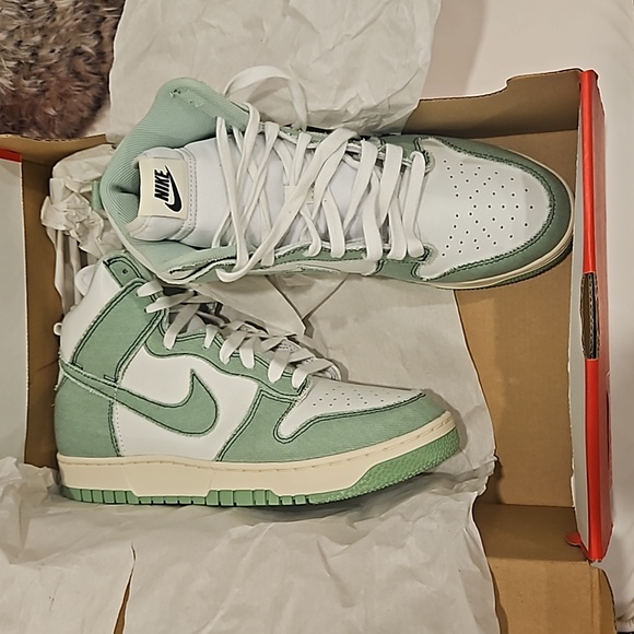 Nike Dunk High 1985 Enamel - Picture 1 of 4